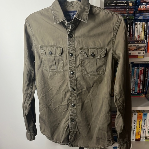 XS AEO button down shirt - Picture 1 of 4